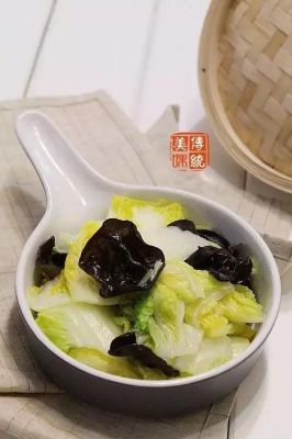 木耳炒什么适合白癜风吃（木耳炒白菜怎么做好吃窍门）-图3