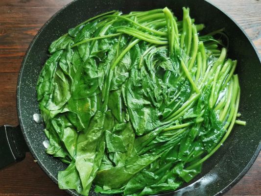 预防白癜风可以吃菠菜吗（白斑患者能吃菠菜吗）-图2